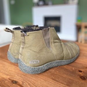 Keen Howser Mid Boots